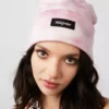 New Girl Order RIBBED TIE DYE BEANIE WITH BADGE DETAIL - LIGHT PINK