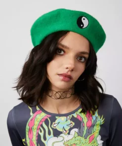 New Girl Order EMBROIDERED BERET WITH YING & YANG SYMBOL - GREEN Tops