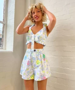 0 NEW IN SMILEY YIN YANG FLORAL SHORTS